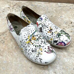 Earth Origins Celeste Perforated Floral Multicolor Slip On shoes Womens 9M